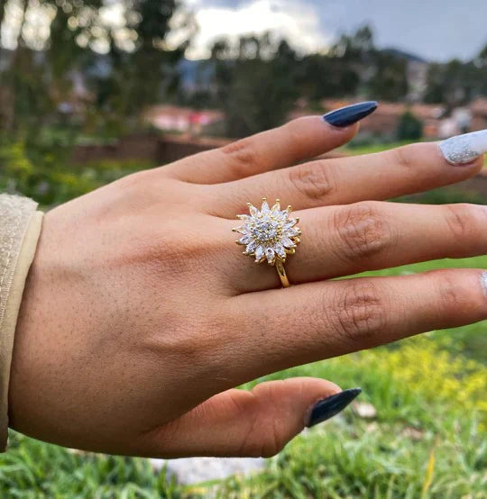 Anillo Girasol Giratorio® | Baño de Oro + Caja de regalo